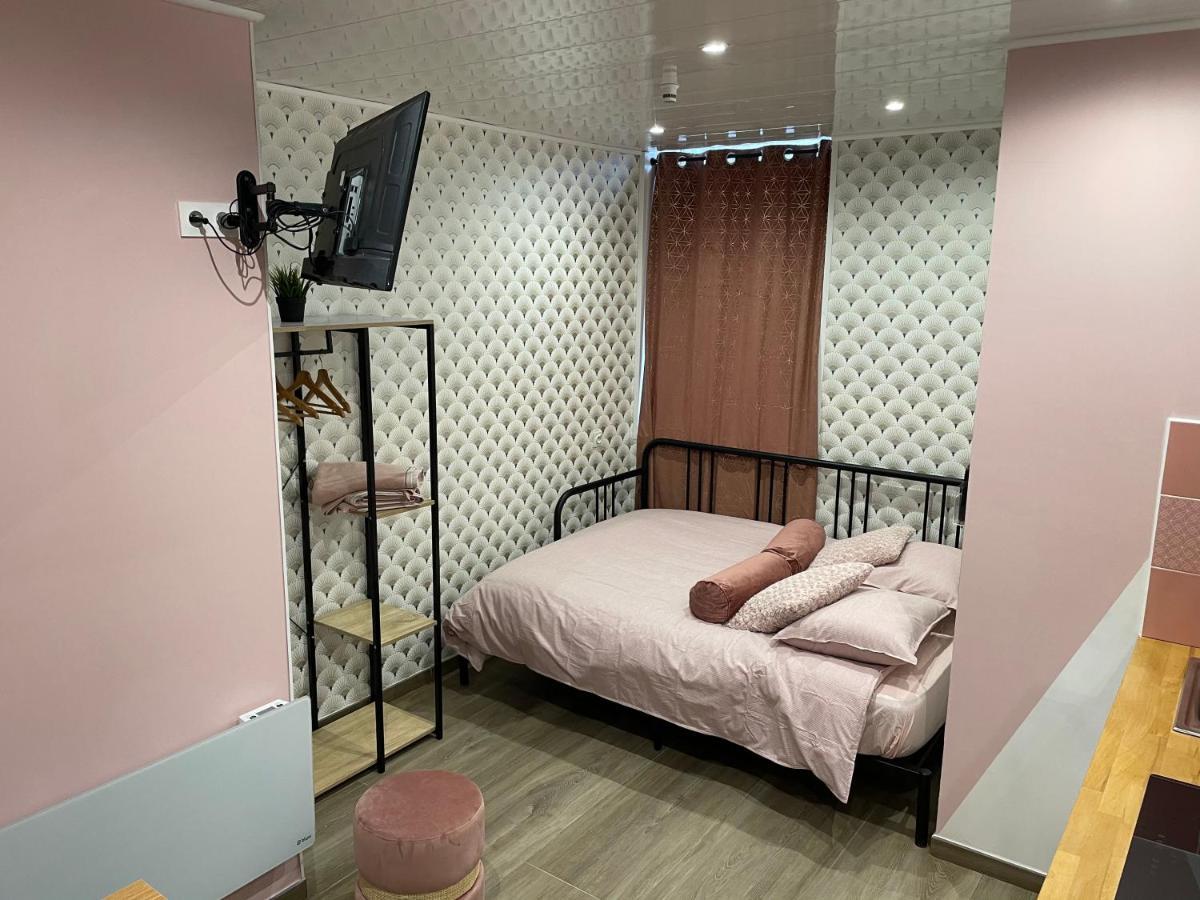 Capstay Color Valenciennes & Netflix Trith-Saint-Leger Kültér fotó
