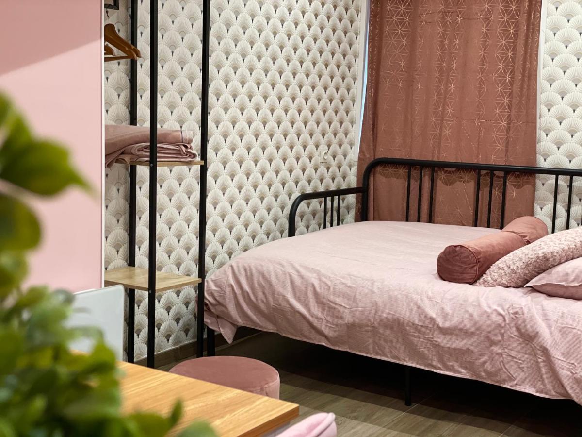 Capstay Color Valenciennes & Netflix Trith-Saint-Leger Kültér fotó