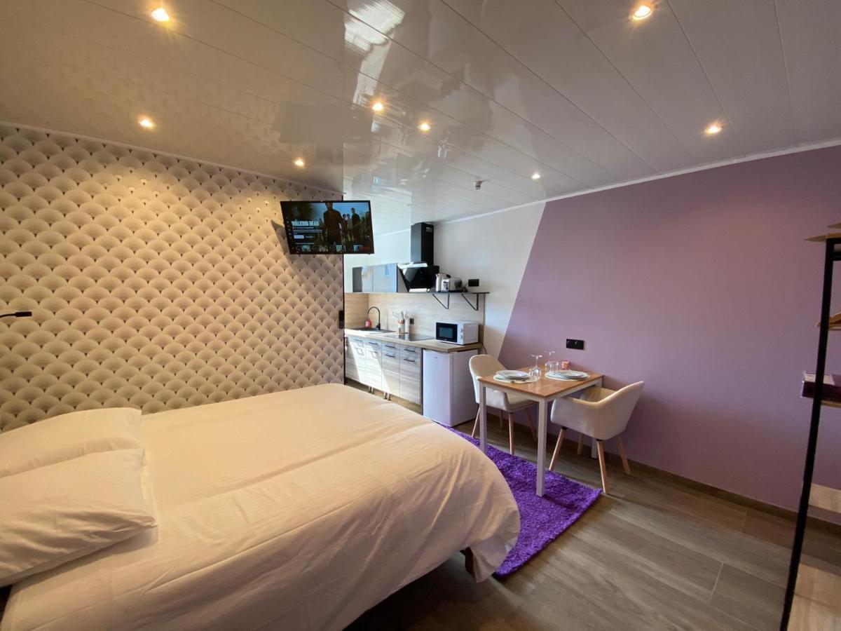Capstay Color Valenciennes & Netflix Trith-Saint-Leger Kültér fotó