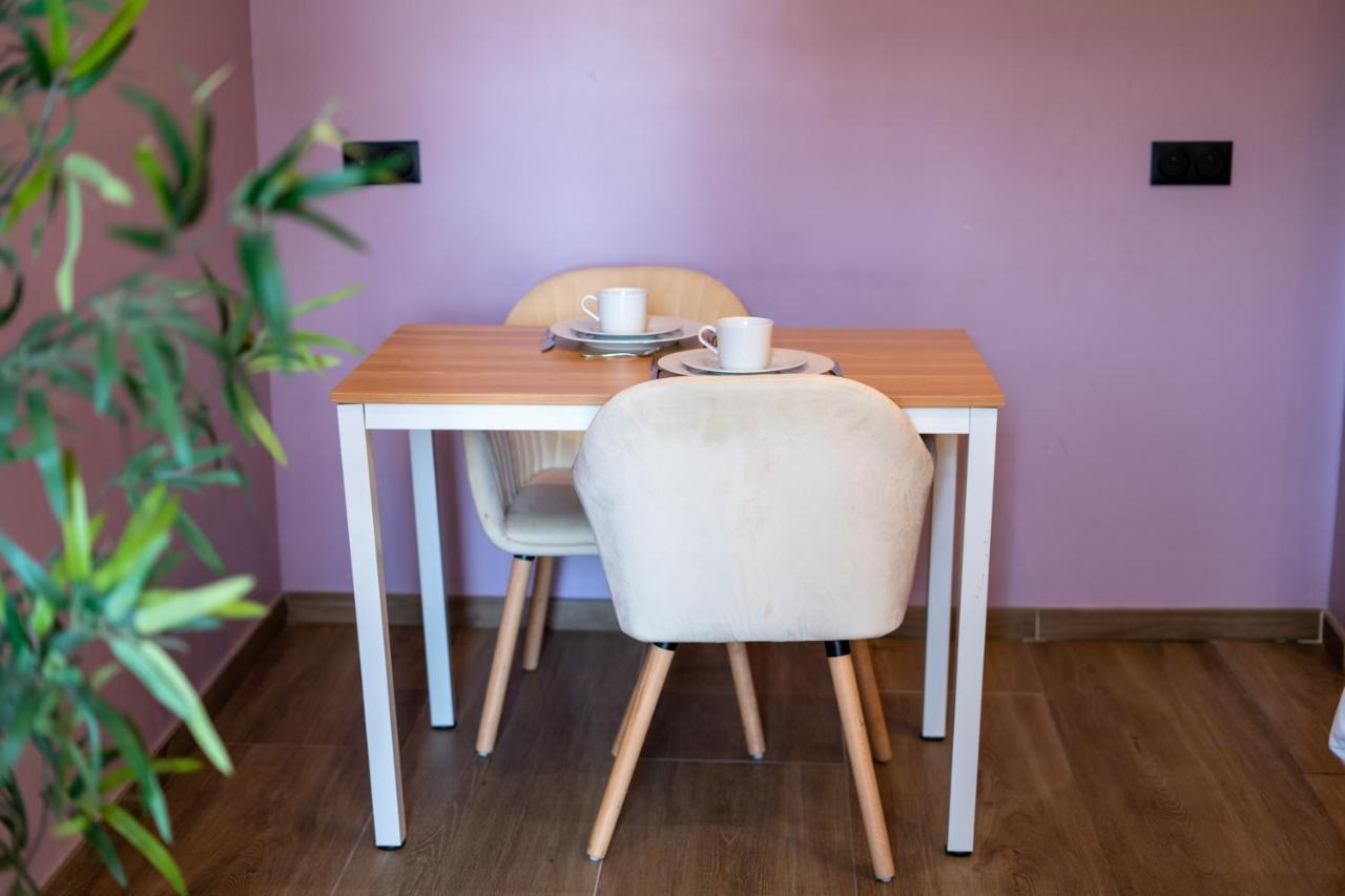 Capstay Color Valenciennes & Netflix Trith-Saint-Leger Kültér fotó